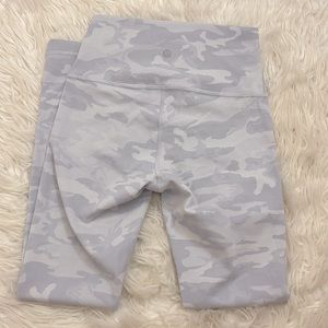 lululemon size 4 25 inch leggings!!